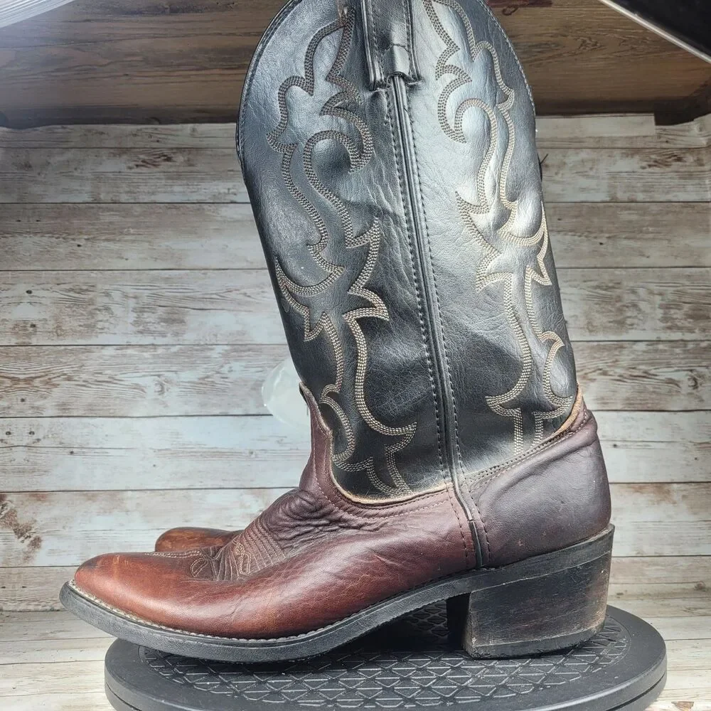 Laredo Men Size 9.5EE Brown Bullhide Leather Western Cowboy Boots